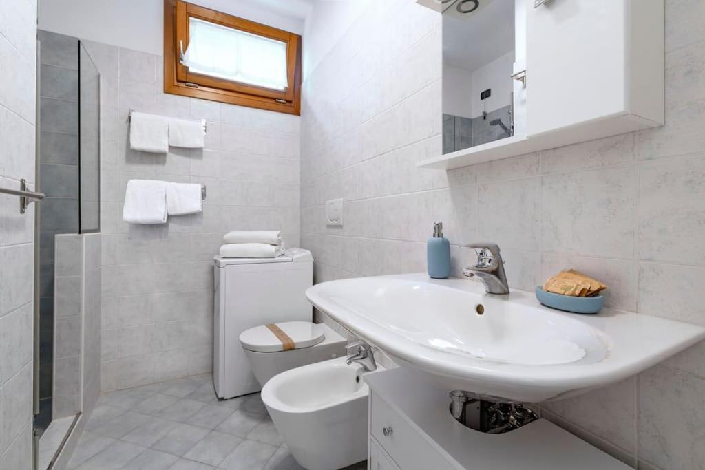 Enjoy Home - Appartamento I Papaveri Padua Exterior foto